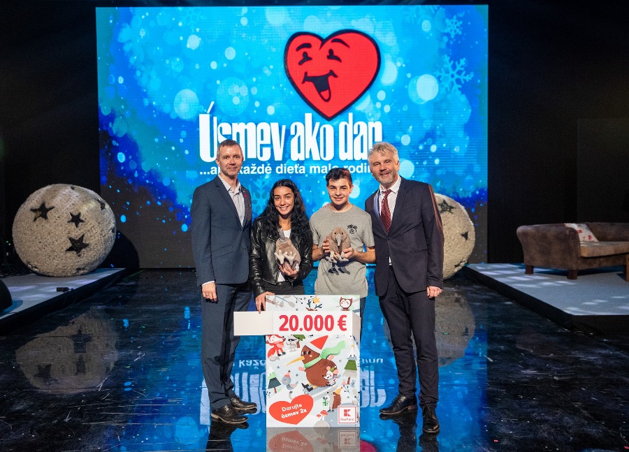 Spoločnosť Kaufland podporila mladých domovákov projektom Daruj úsmev dvakrát a sumou 20 000 eur
