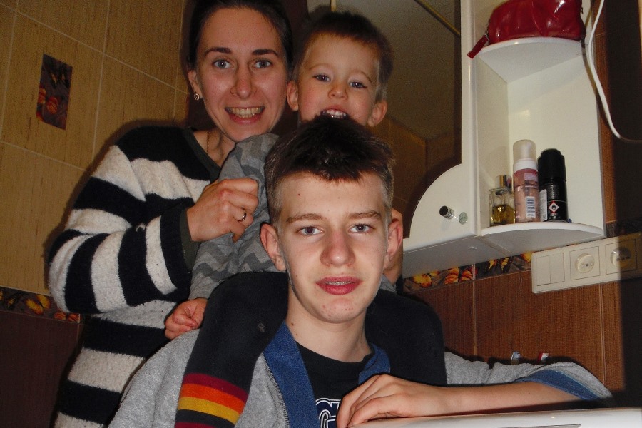 Pomoc vysídleným rodinám na Ukrajine